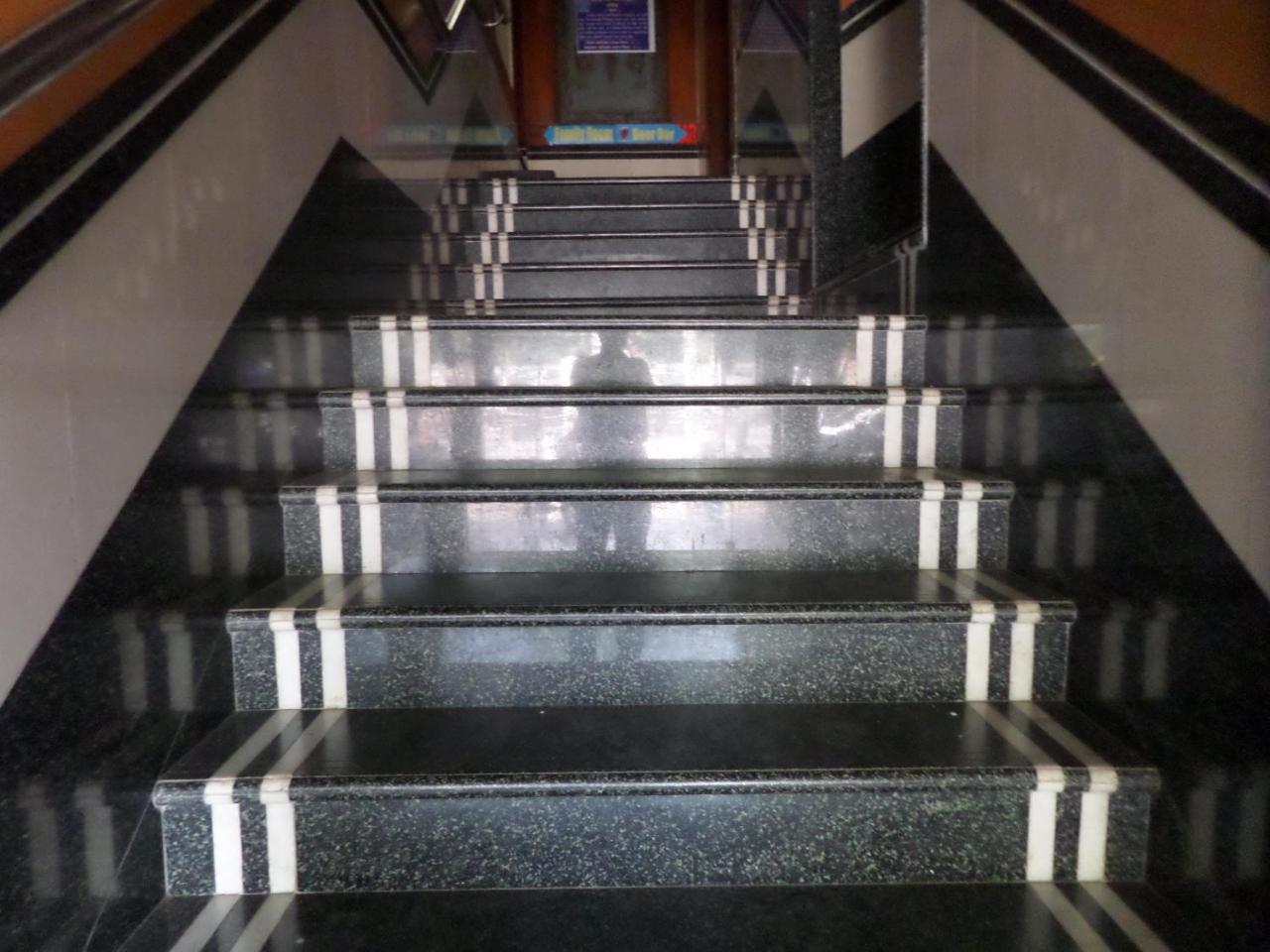Hotel Padma Nashik Εξωτερικό φωτογραφία