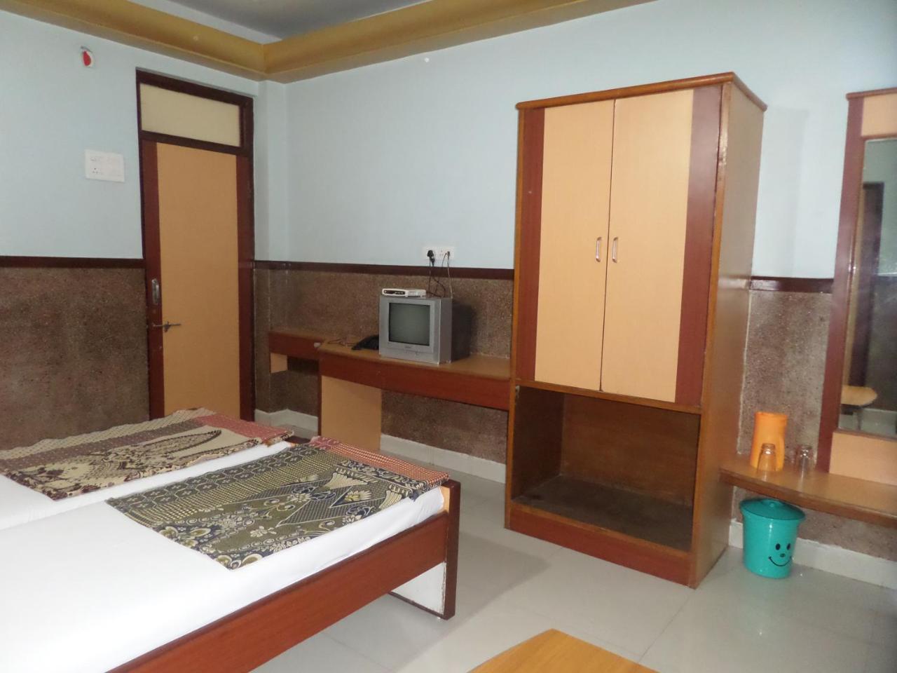 Hotel Padma Nashik Εξωτερικό φωτογραφία
