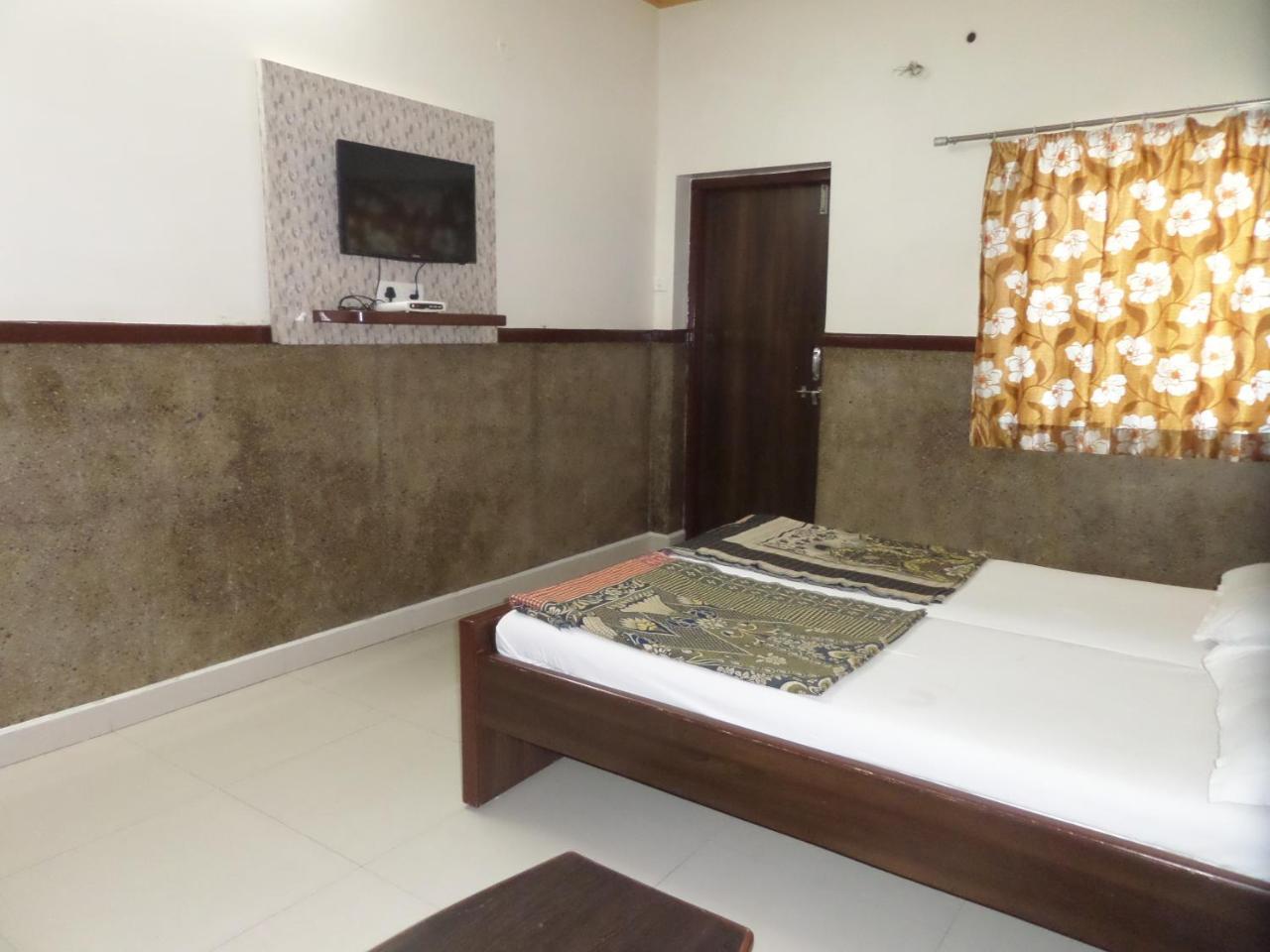 Hotel Padma Nashik Εξωτερικό φωτογραφία