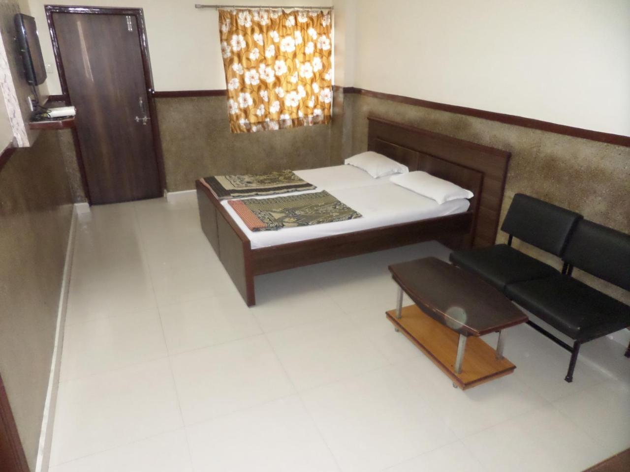 Hotel Padma Nashik Εξωτερικό φωτογραφία